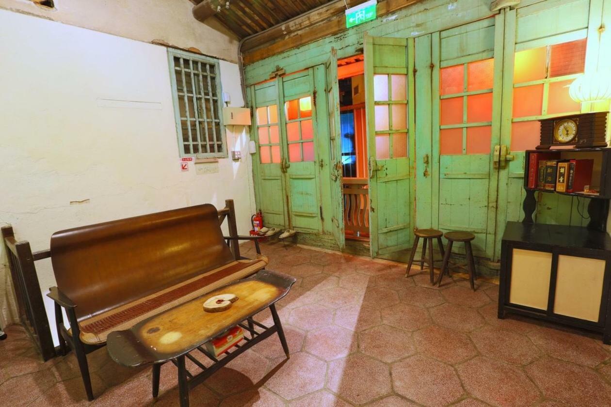 台南赤崁月樓tainan Moon House Inn Esterno foto