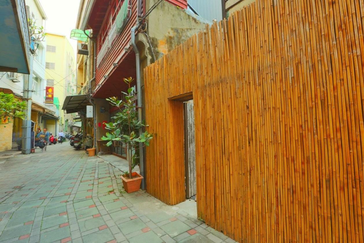 台南赤崁月樓tainan Moon House Inn Esterno foto