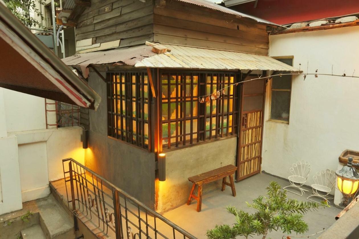 台南赤崁月樓tainan Moon House Inn Esterno foto